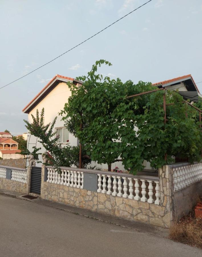 Appartement Apartman Petar à Zadar Extérieur photo